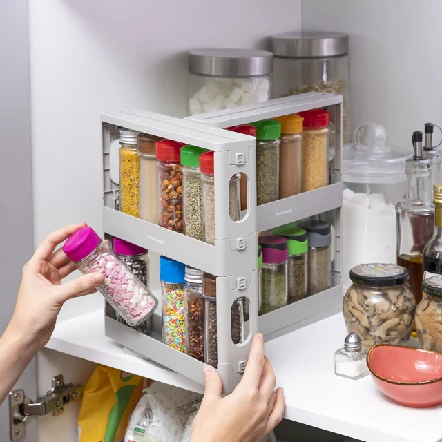 Sliding and Pivoting Spice Organiser Rispick