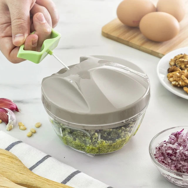 Manual mini chopper with pull cord Spinop