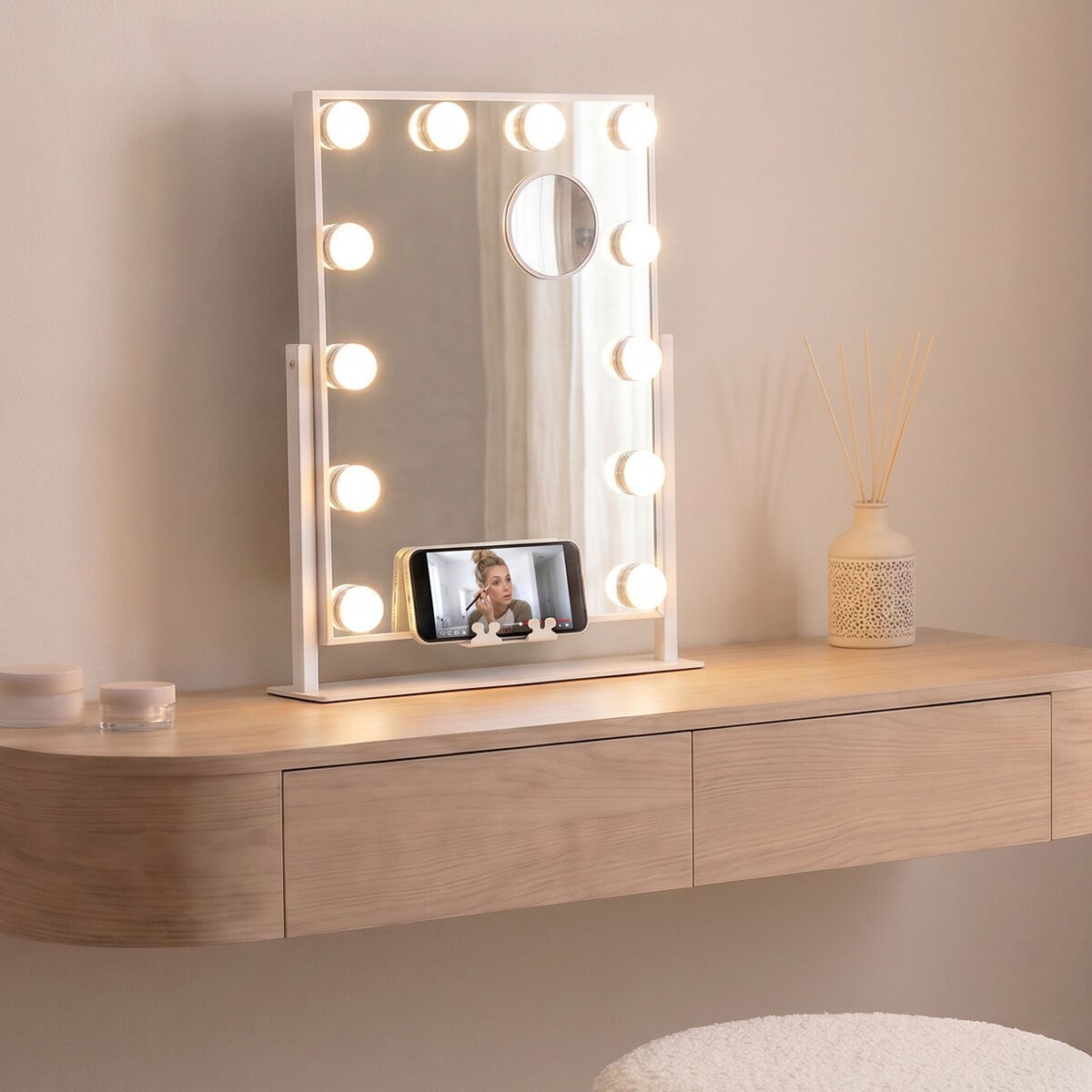 Tilting LED Vanity Mirror Hollywood Glarisse 12 Light bulbs