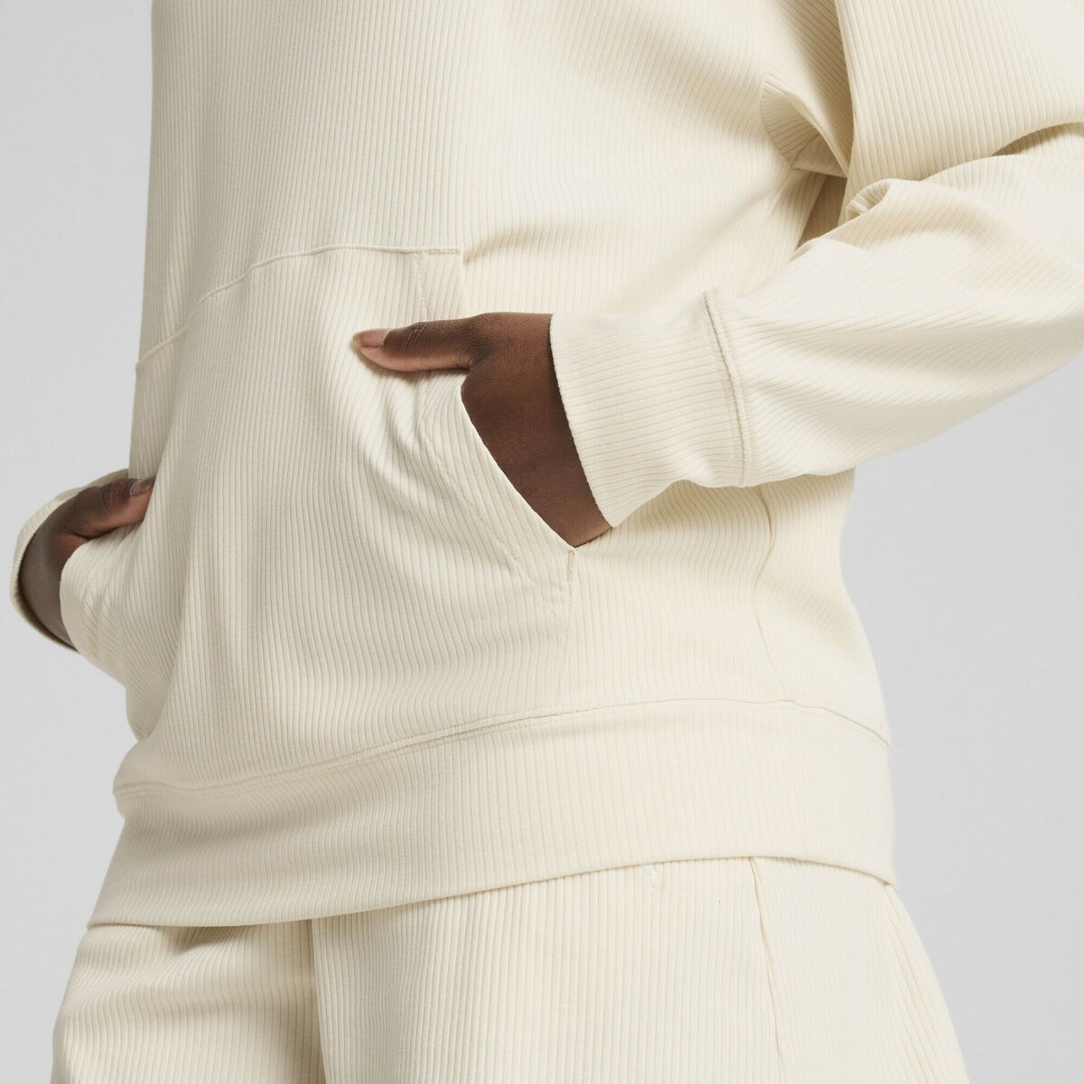 Women’s Hoodie ESS ELEVATED 685023 87 Beige