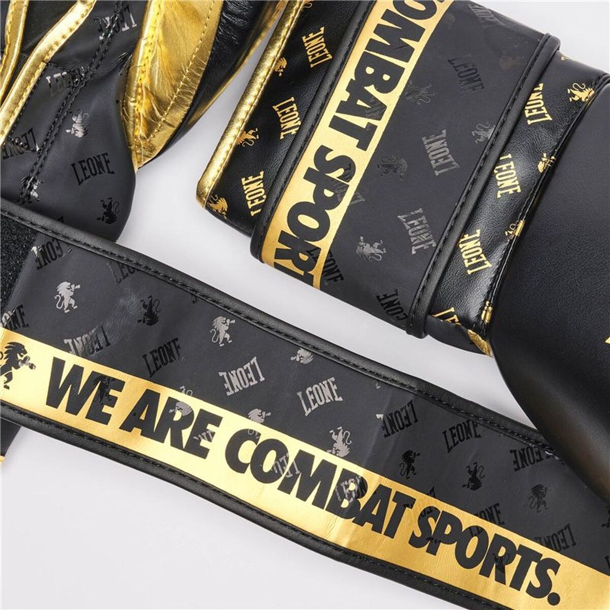 Boxing gloves DNA Black