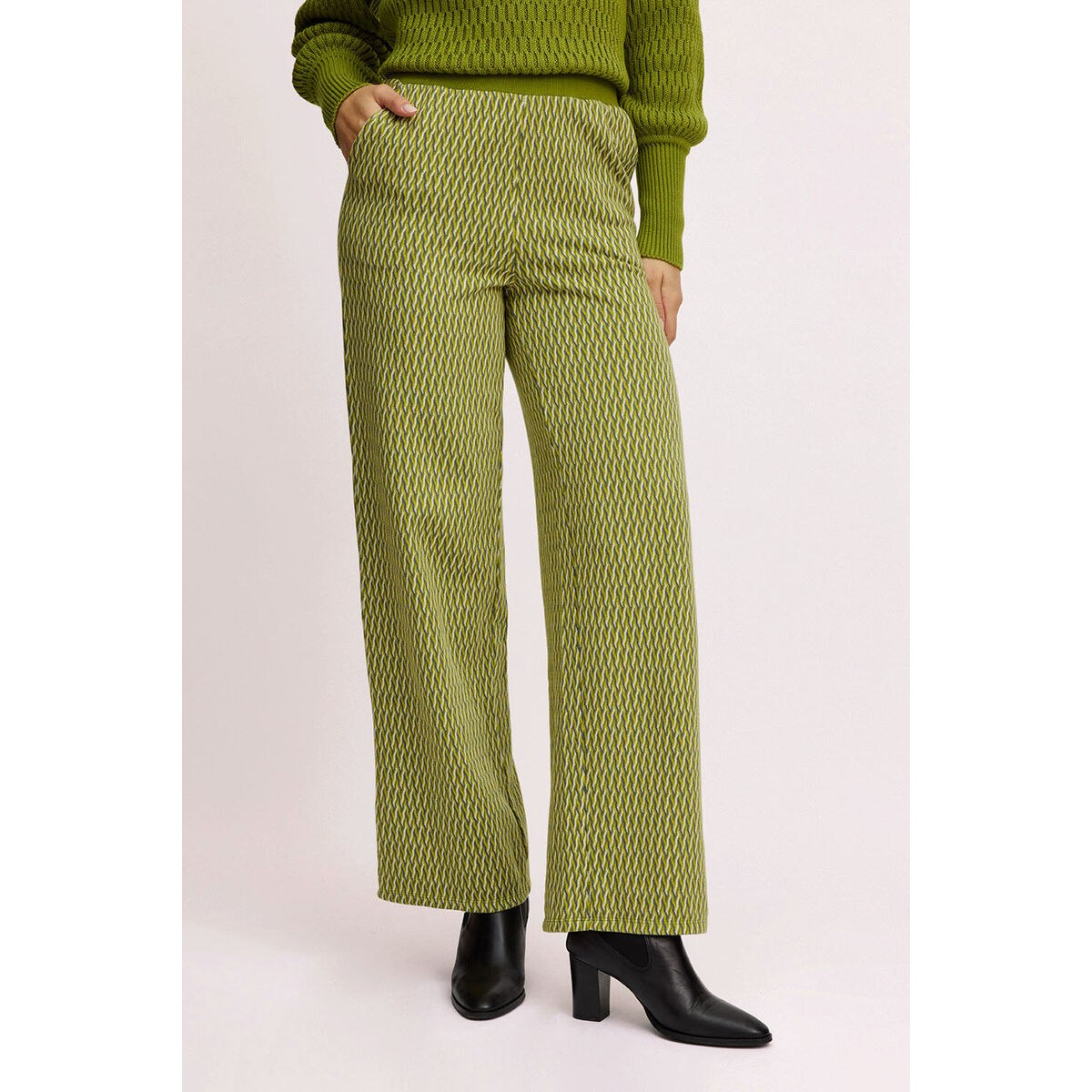 Long Trousers Green (Refurbished A)